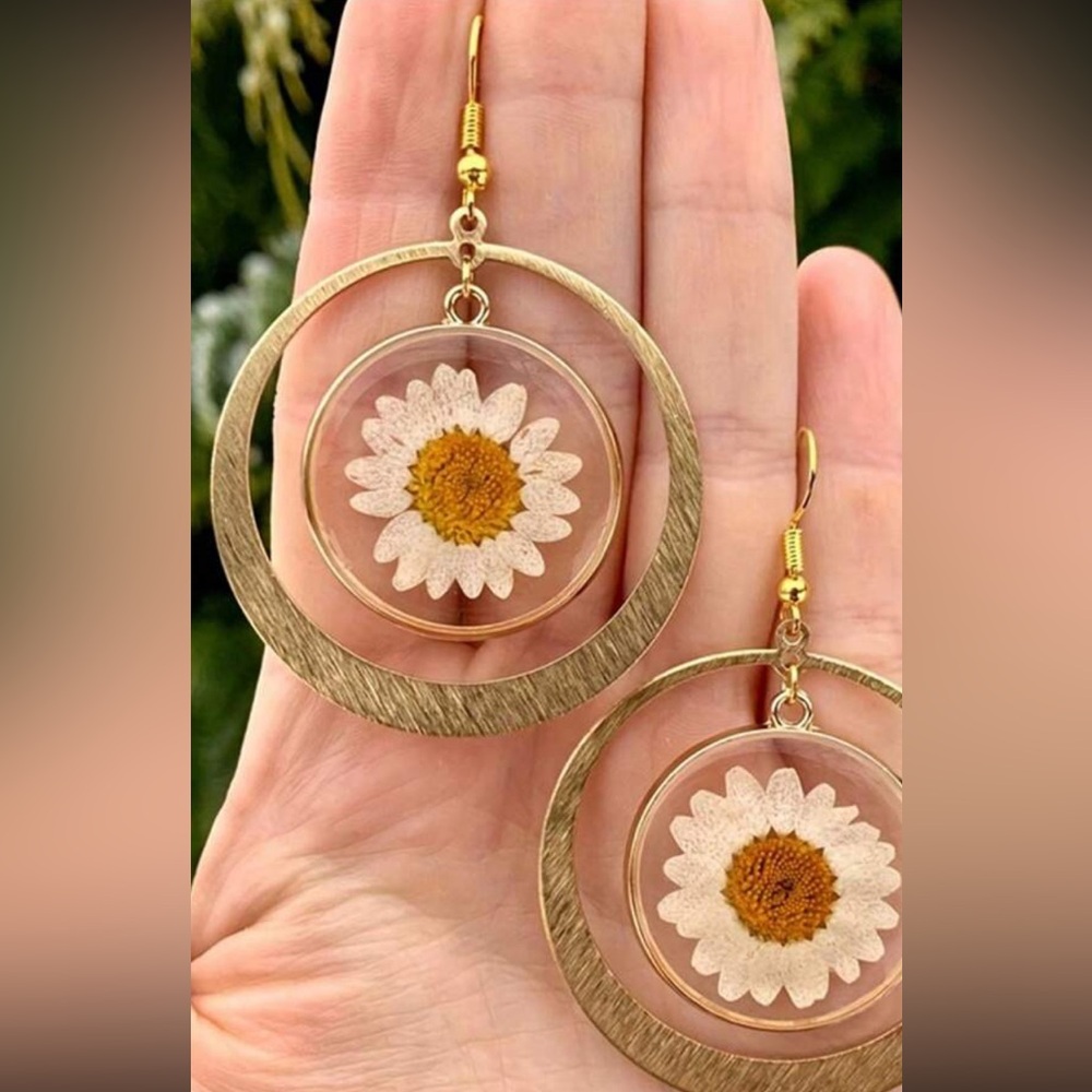 Flower earrings